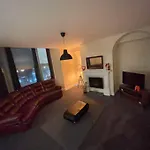 Centre. Spacious Apartment. Ideal Location. Apartamento