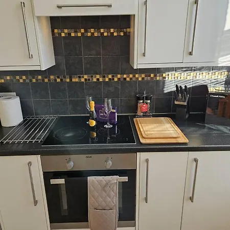 Centre. Spacious Apartment. Ideal Location. Apartment *